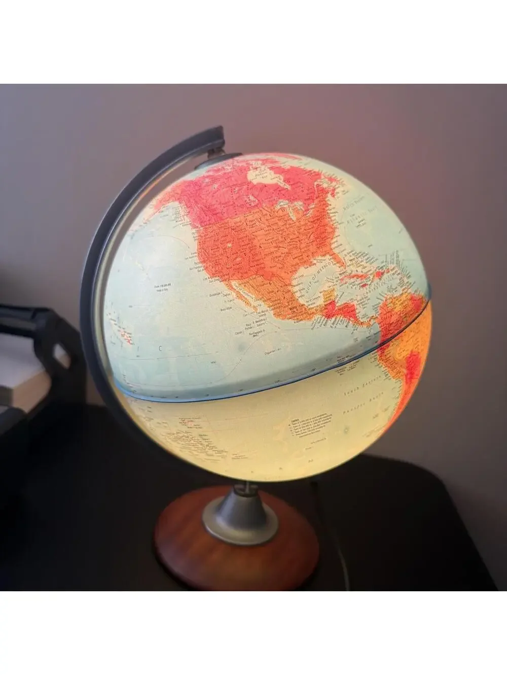 Light Up Globe